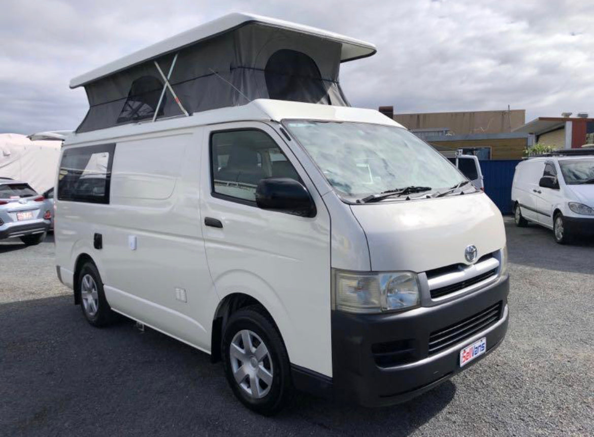 Toyota Hiace - Poptop Campervan 2007 Manual