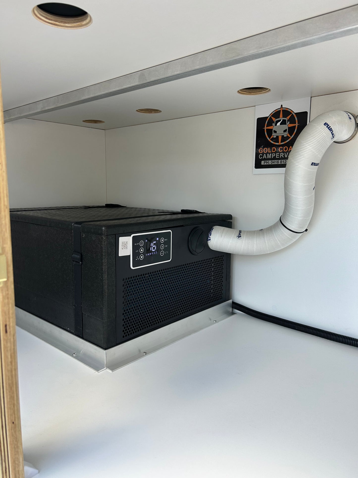 24V Under-bunk Air-conditioner