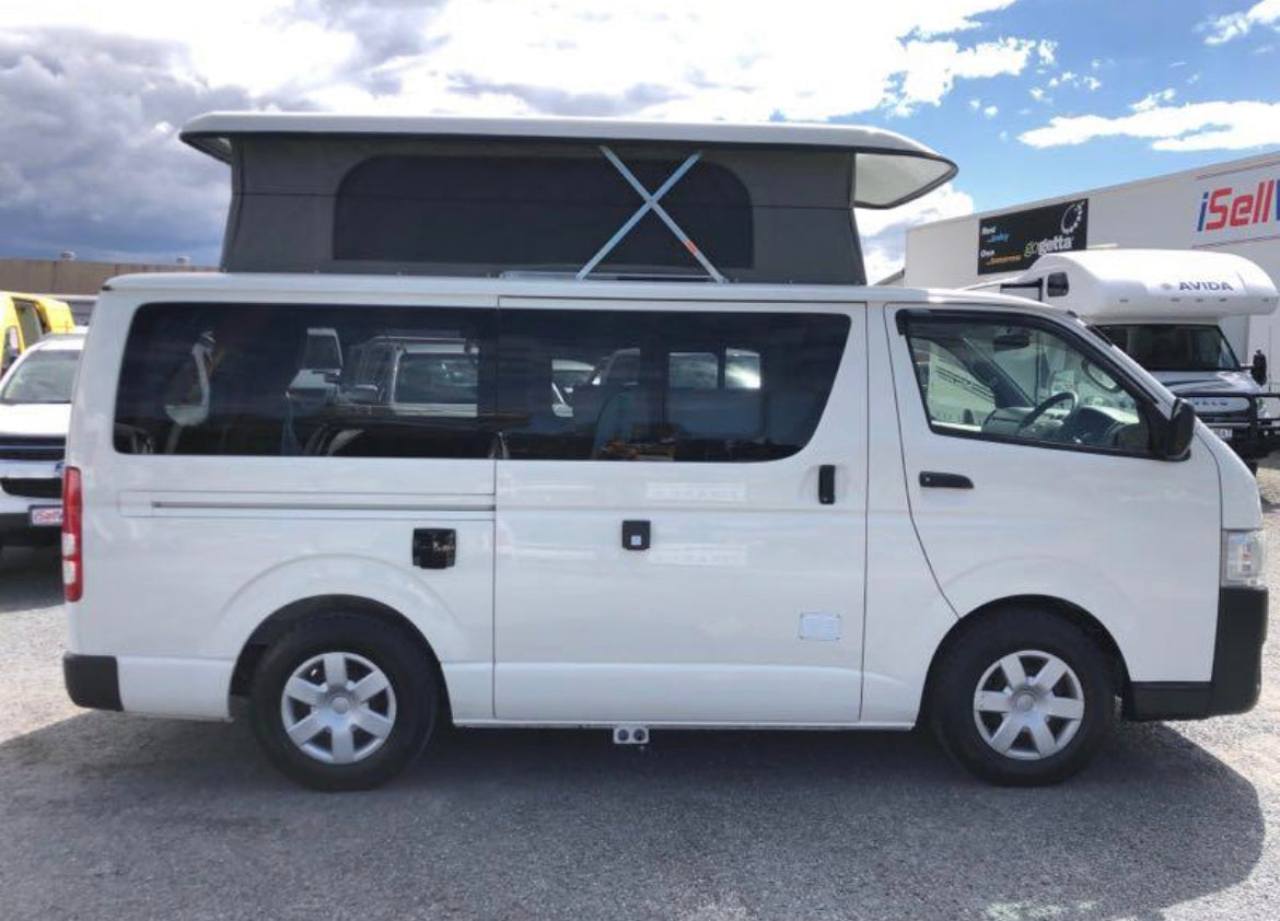 Toyota Hiace - Poptop Campervan 2016 Automatic